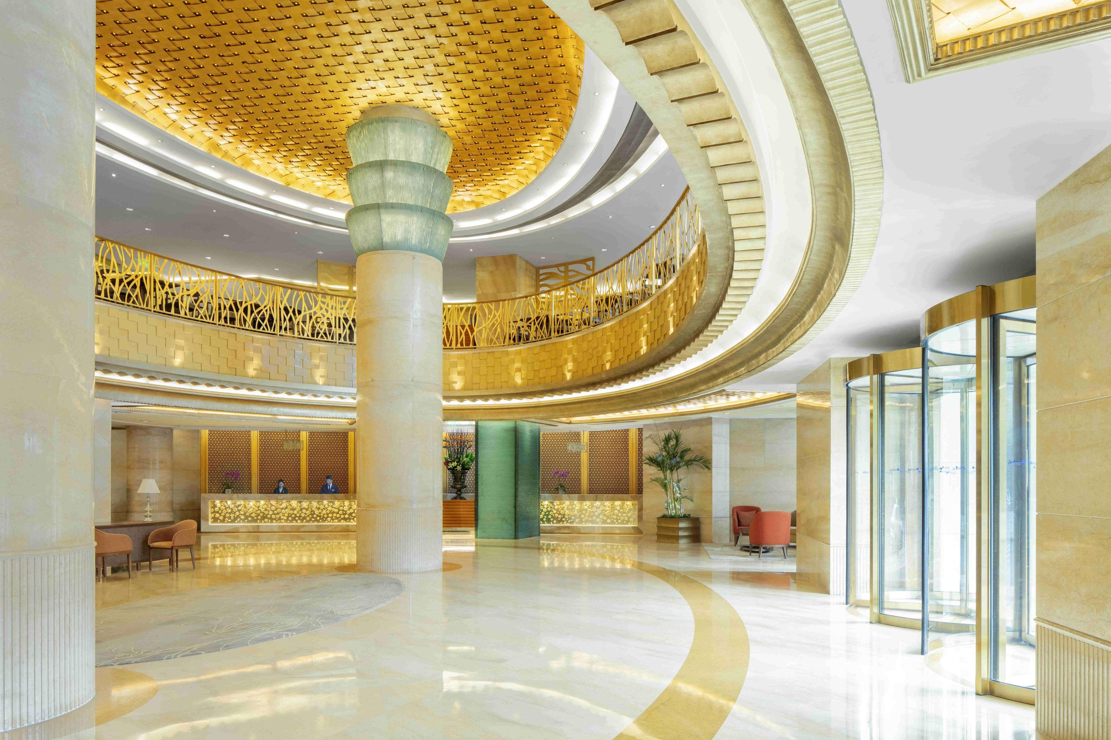 Radisson Blu Hotel Shanghai New World Eksteriør billede